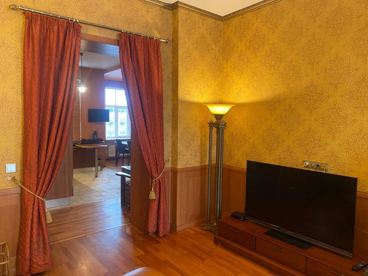 ريغا Old Town Apartment Near St Peters Basilica المظهر الخارجي الصورة